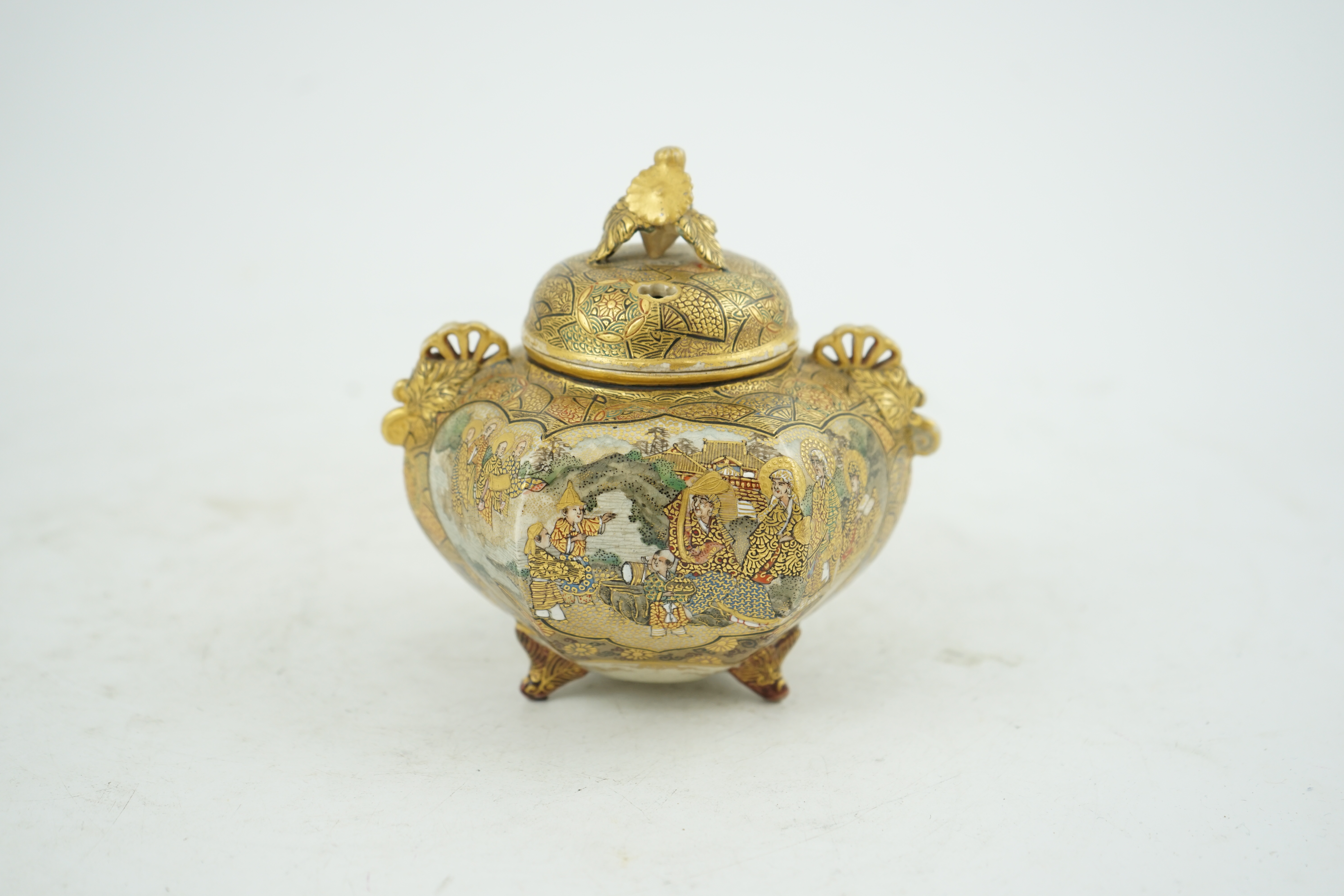 A Japanese Satsuma koro and cover, Meiji period